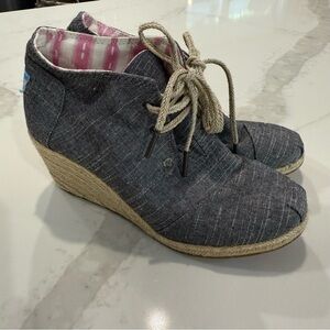 Toms Desert LaceUp Espadrille Wedges Ankle Booties Womens Size 8 Black Chambray